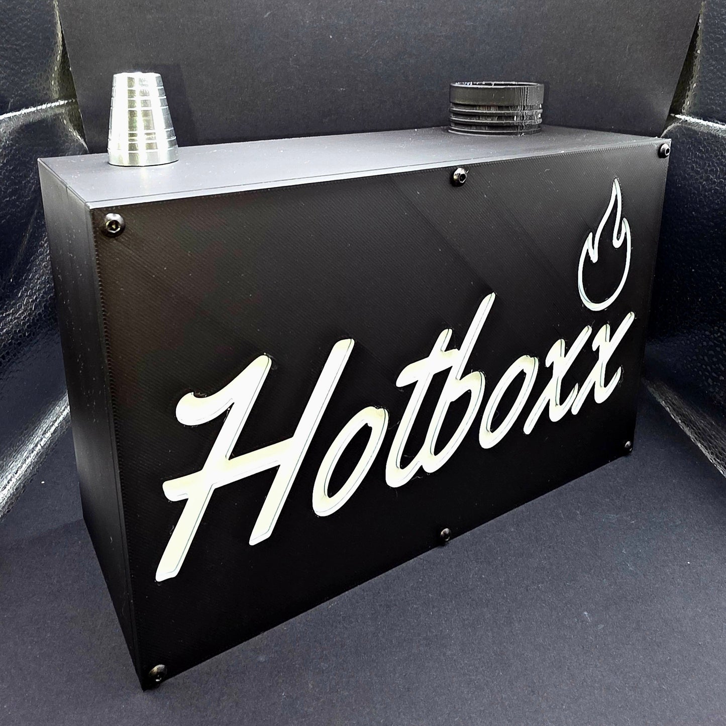 THE OG HOTBOXX